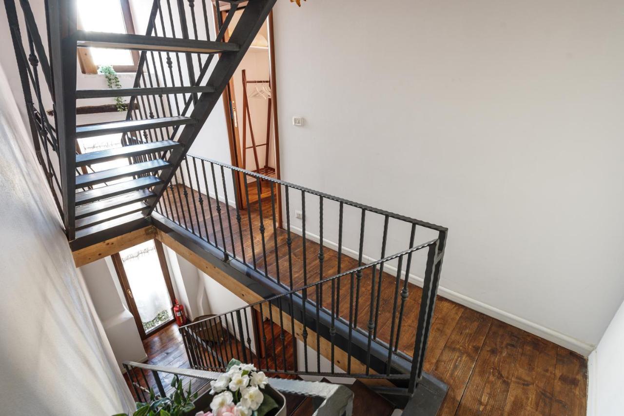 B&B La Corte San Francesco Bari Bagian luar foto