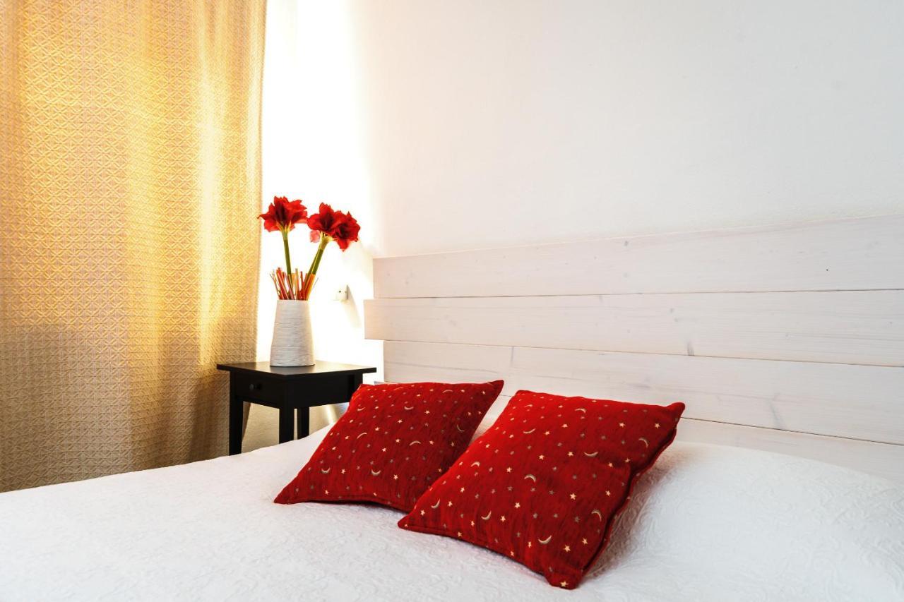 B&B La Corte San Francesco Bari Bagian luar foto
