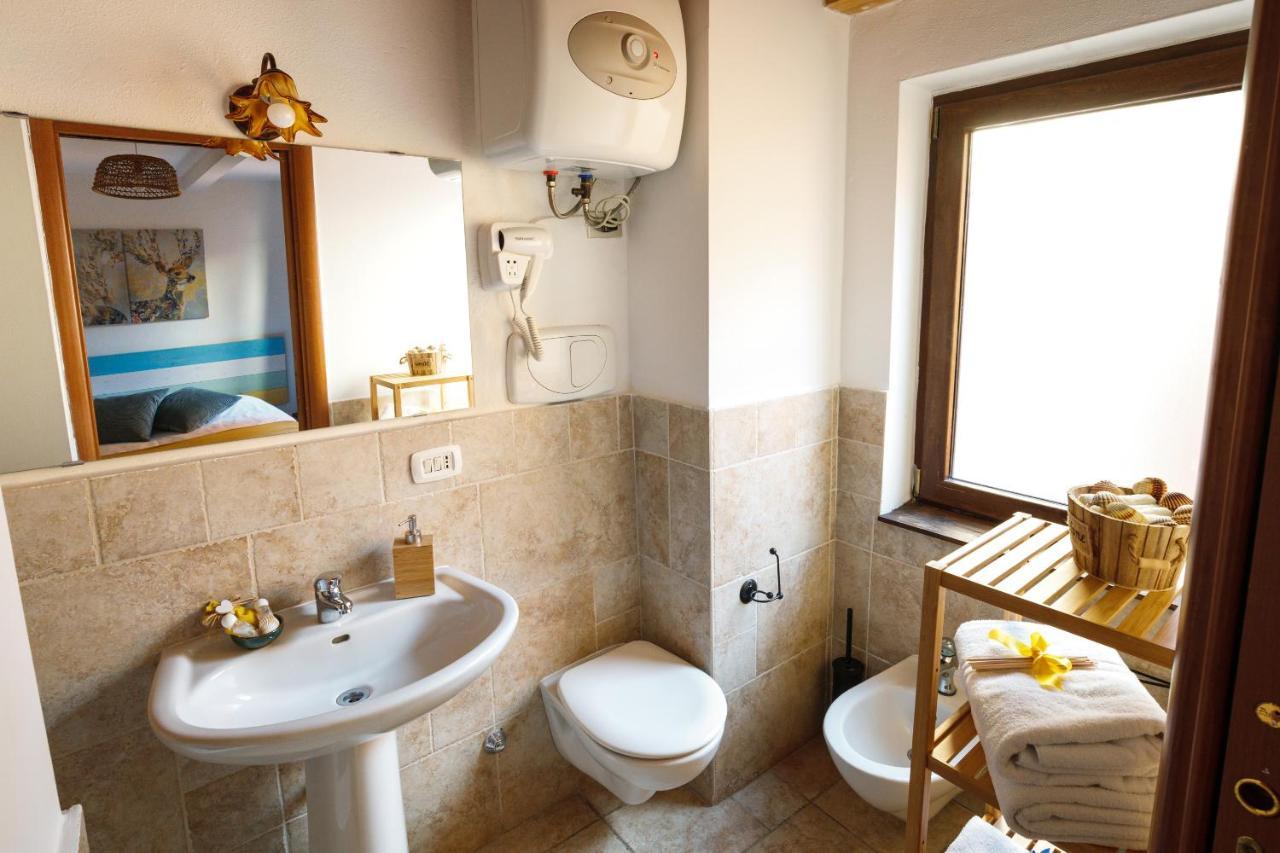 B&B La Corte San Francesco Bari Bagian luar foto
